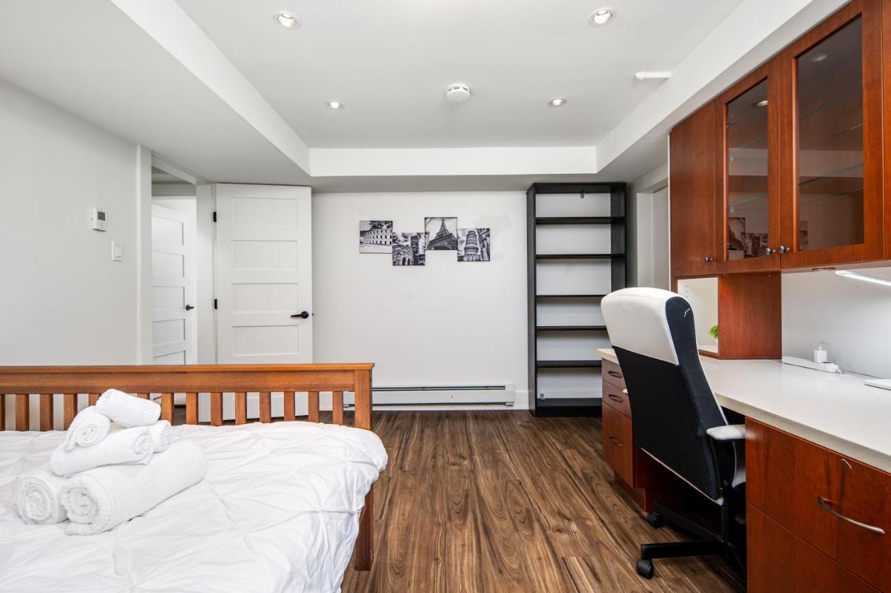 Gorgeous 4 Bedroom Garden Level Suite At Vancouver West & Ubc Exterior foto